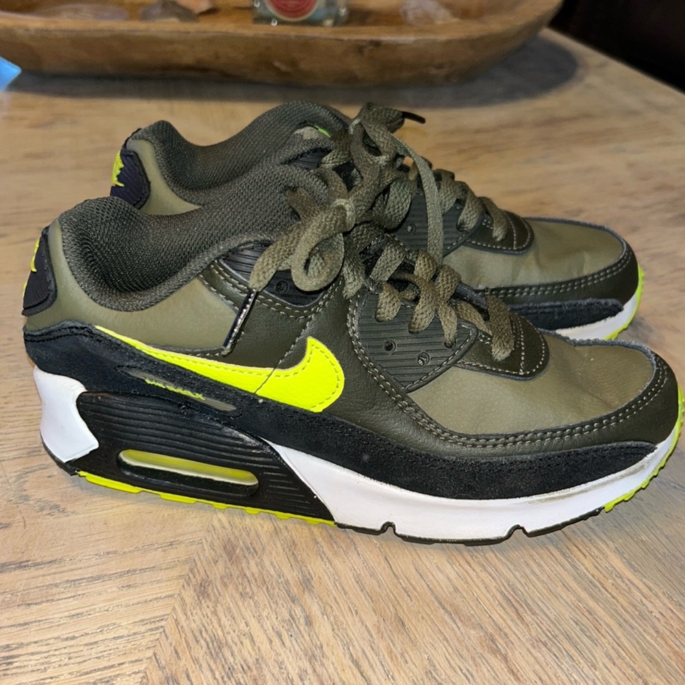 Youth Nike Air Max 90